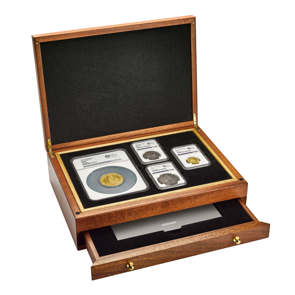 The Currency of Conflict Premium Exclusive Set